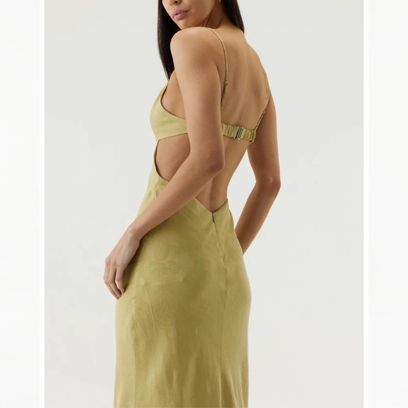 Third Form - Paisley Bias Triangle Midi Dress - Pear - Picture 2 of 2